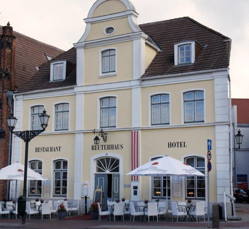 Hotel Reuterhaus Wißmar Екстериор снимка